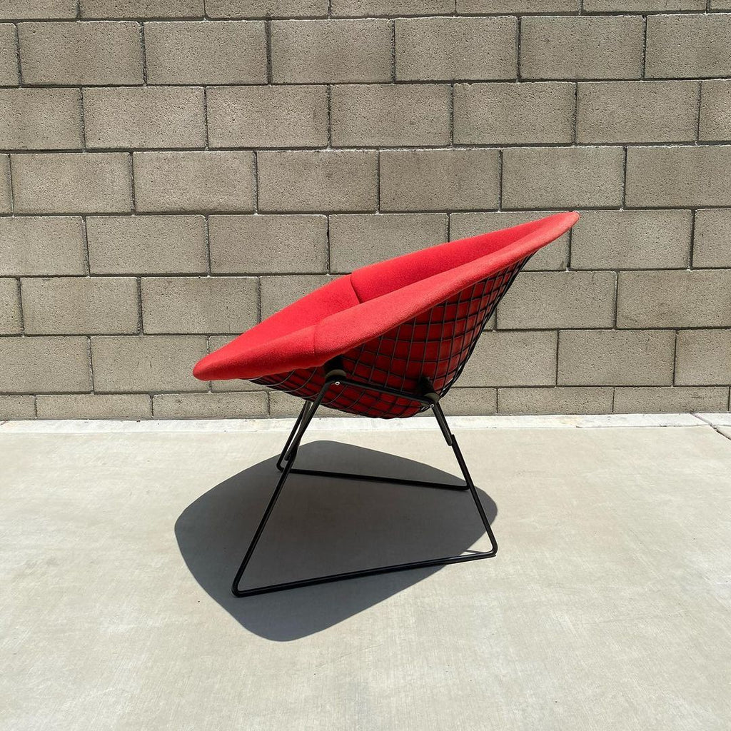 Knoll Bertoia Large Diamond Chair w/ black frame