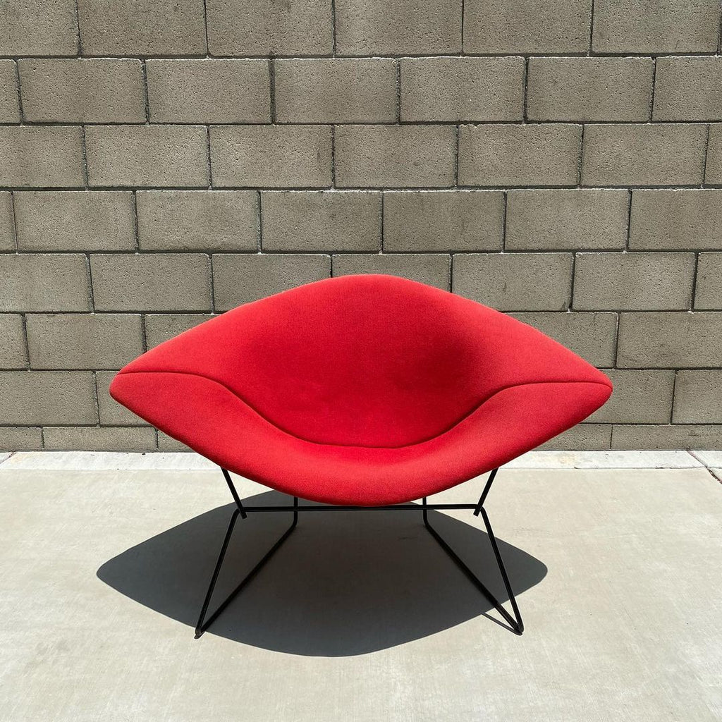 Knoll Bertoia Large Diamond Chair w/ black frame