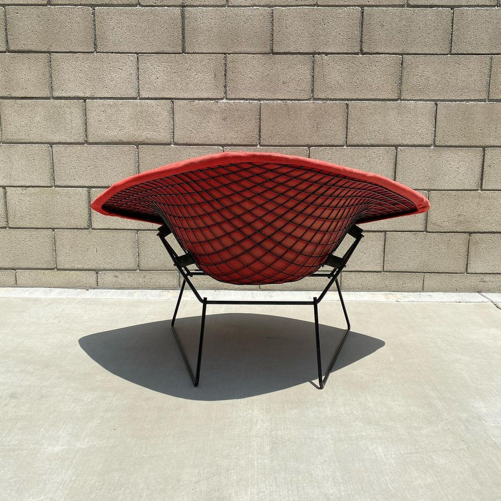 Knoll Bertoia Large Diamond Chair w/ black frame