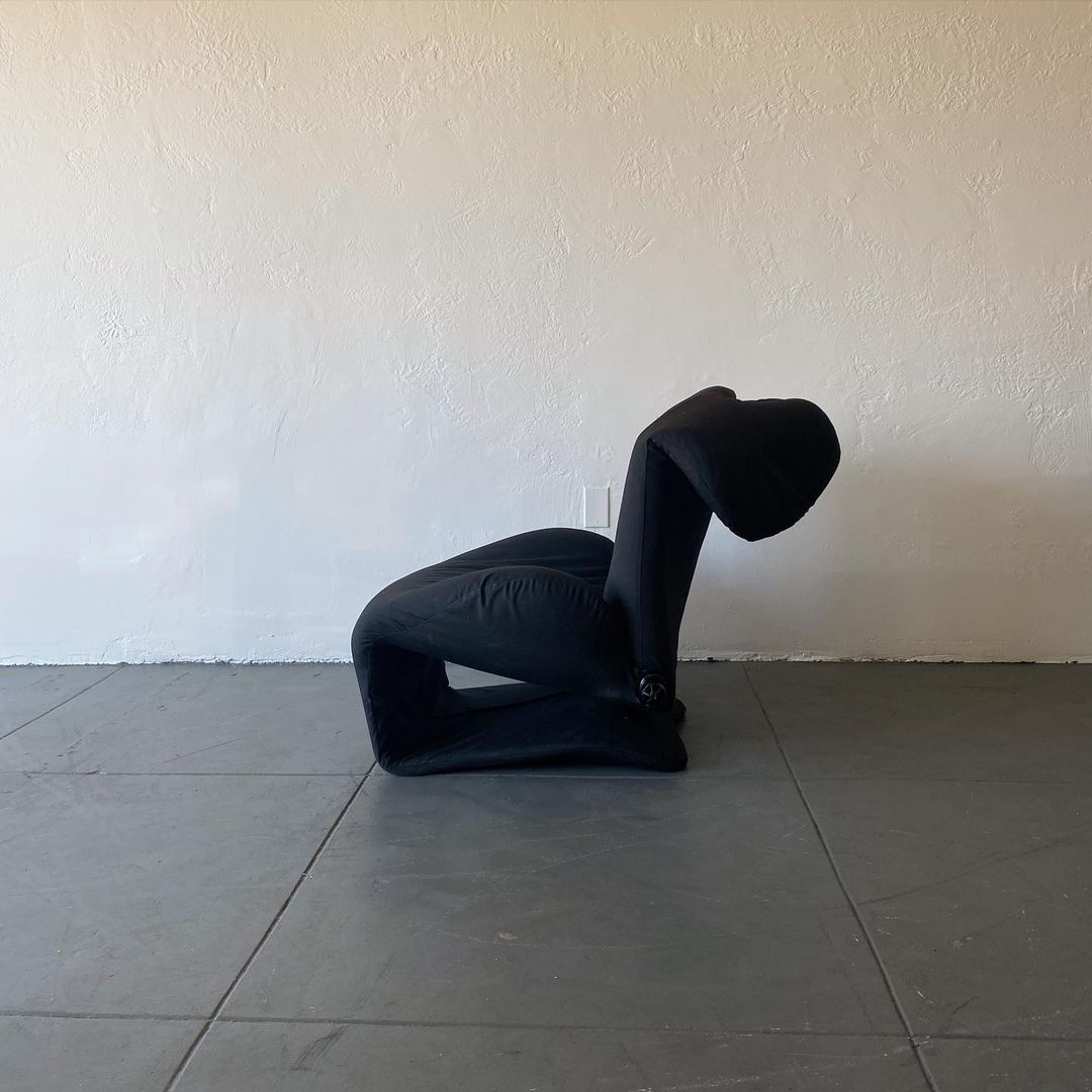 Cassina Wink Lounge Chair by Toshiyuki Kita, 1980