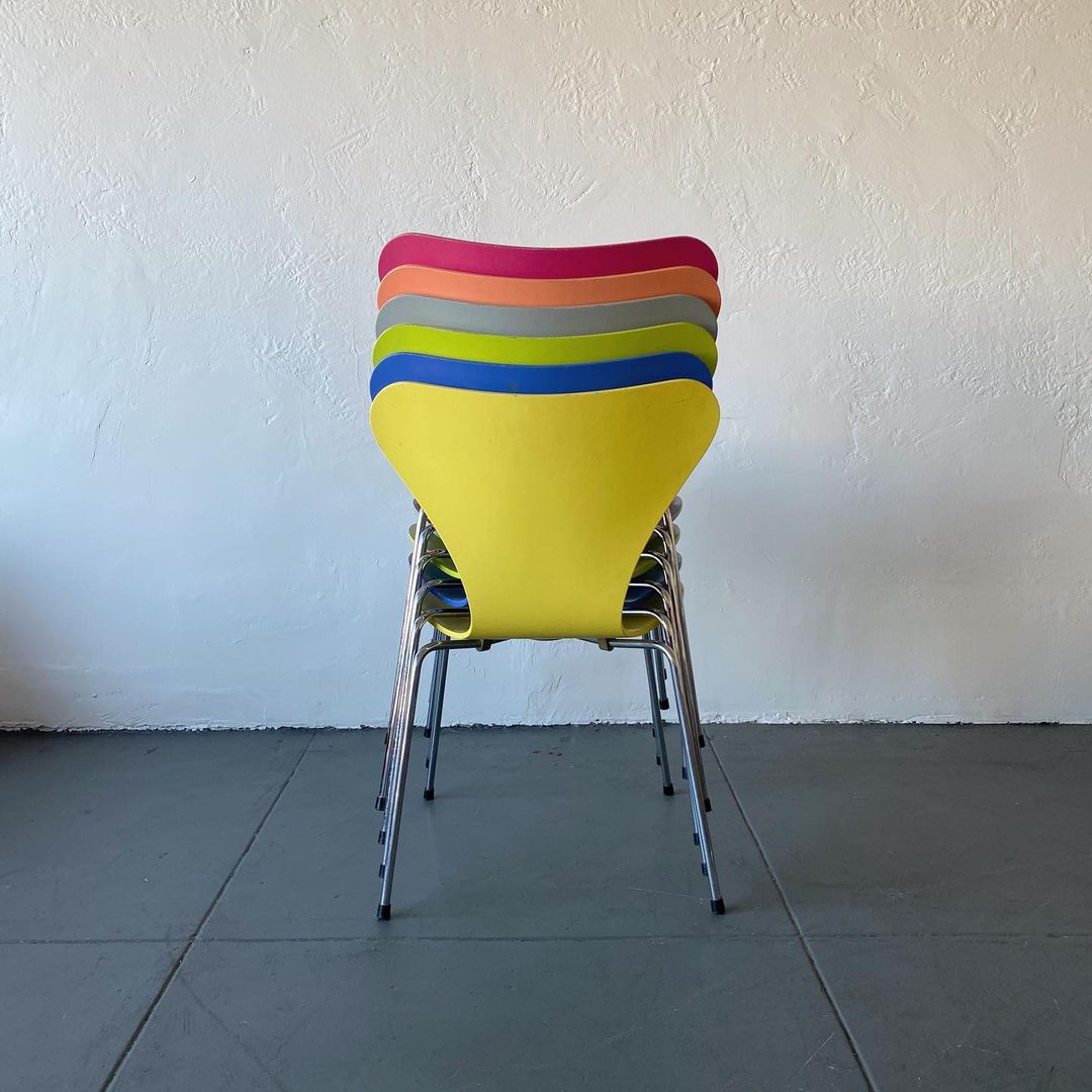 1994 Fritz Hansen Series 7 Chairs by Arne Jacobsen, 1955