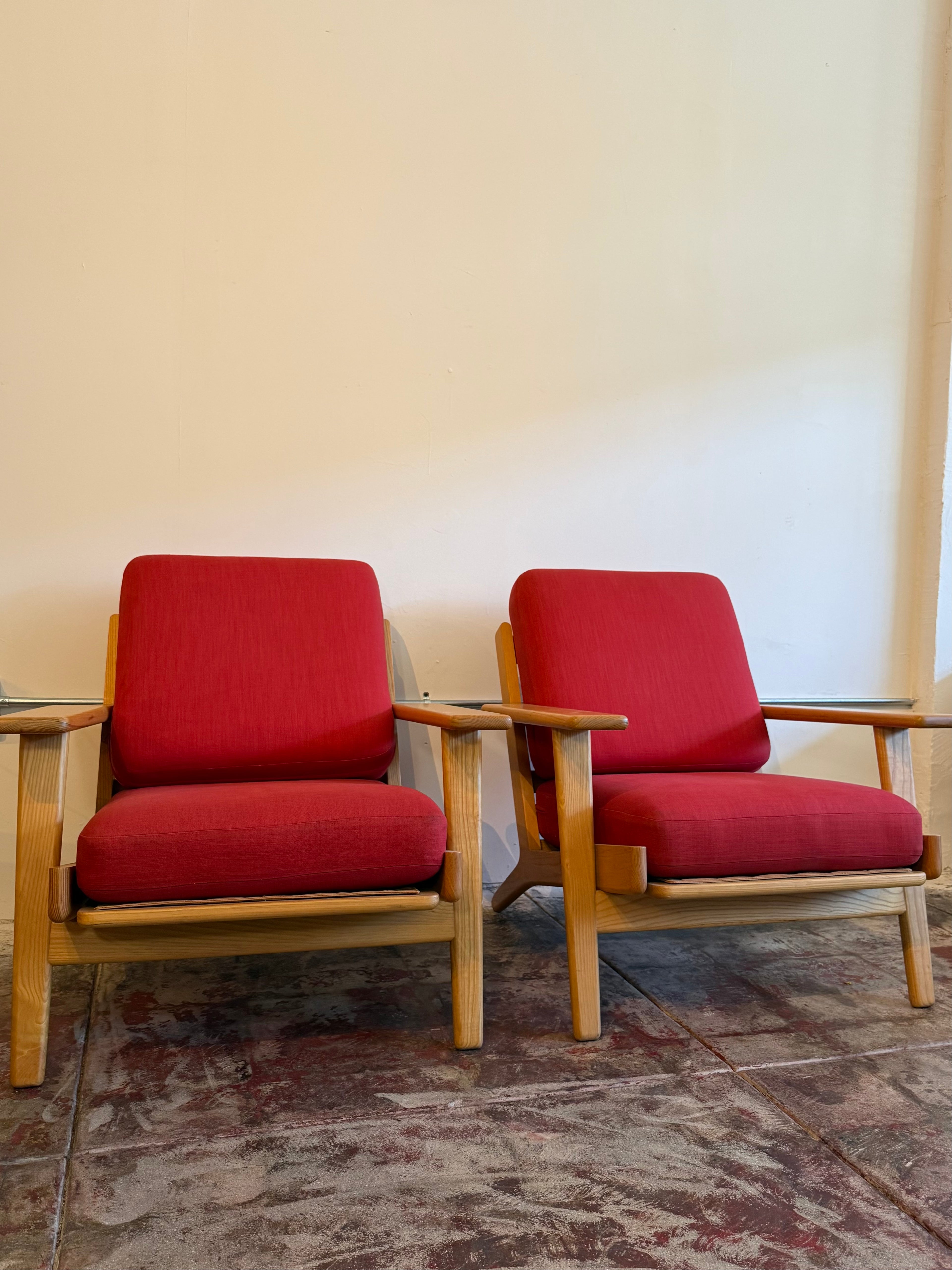 Early 2000’s Hans J Wegner Ge290 Easy Chairs for Getama