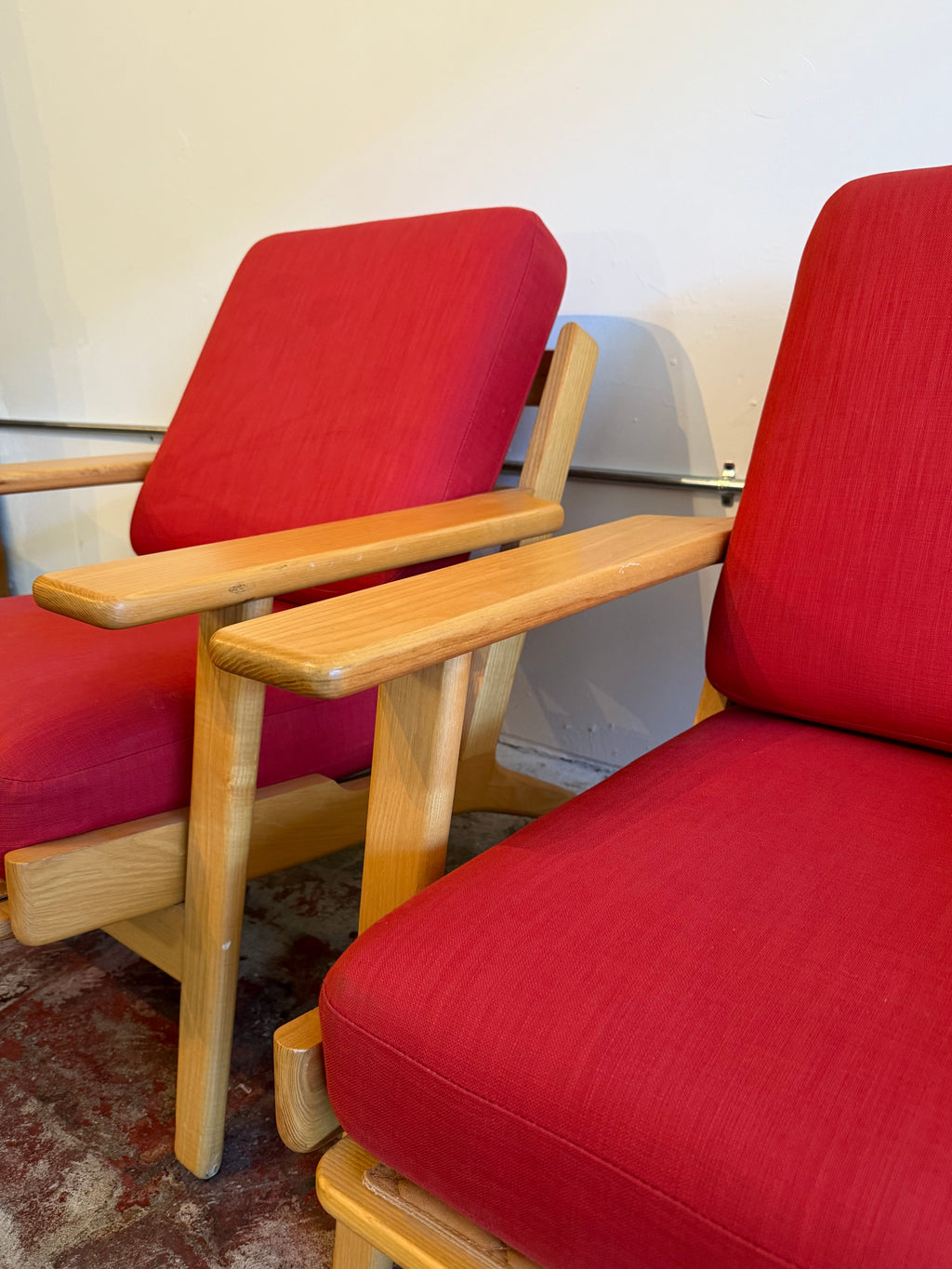 Early 2000’s Hans J Wegner Ge290 Easy Chairs for Getama