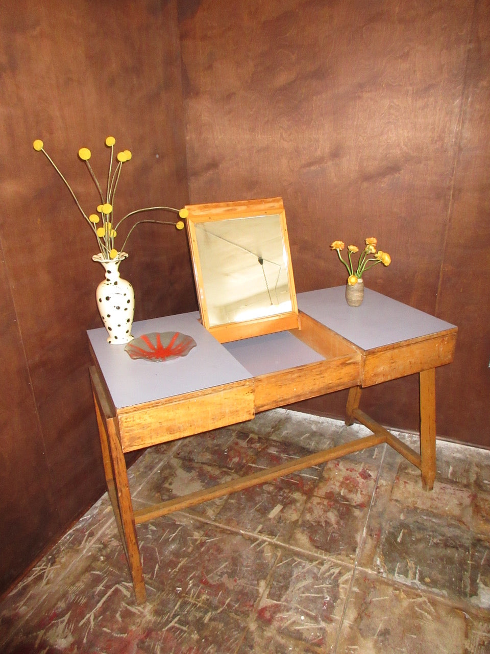 1950s Italian Solid Oak Writing Desk / Vanity