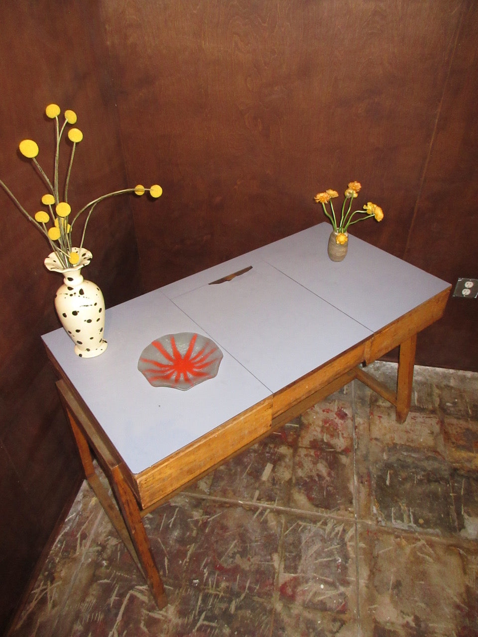 1950s Italian Solid Oak Writing Desk / Vanity