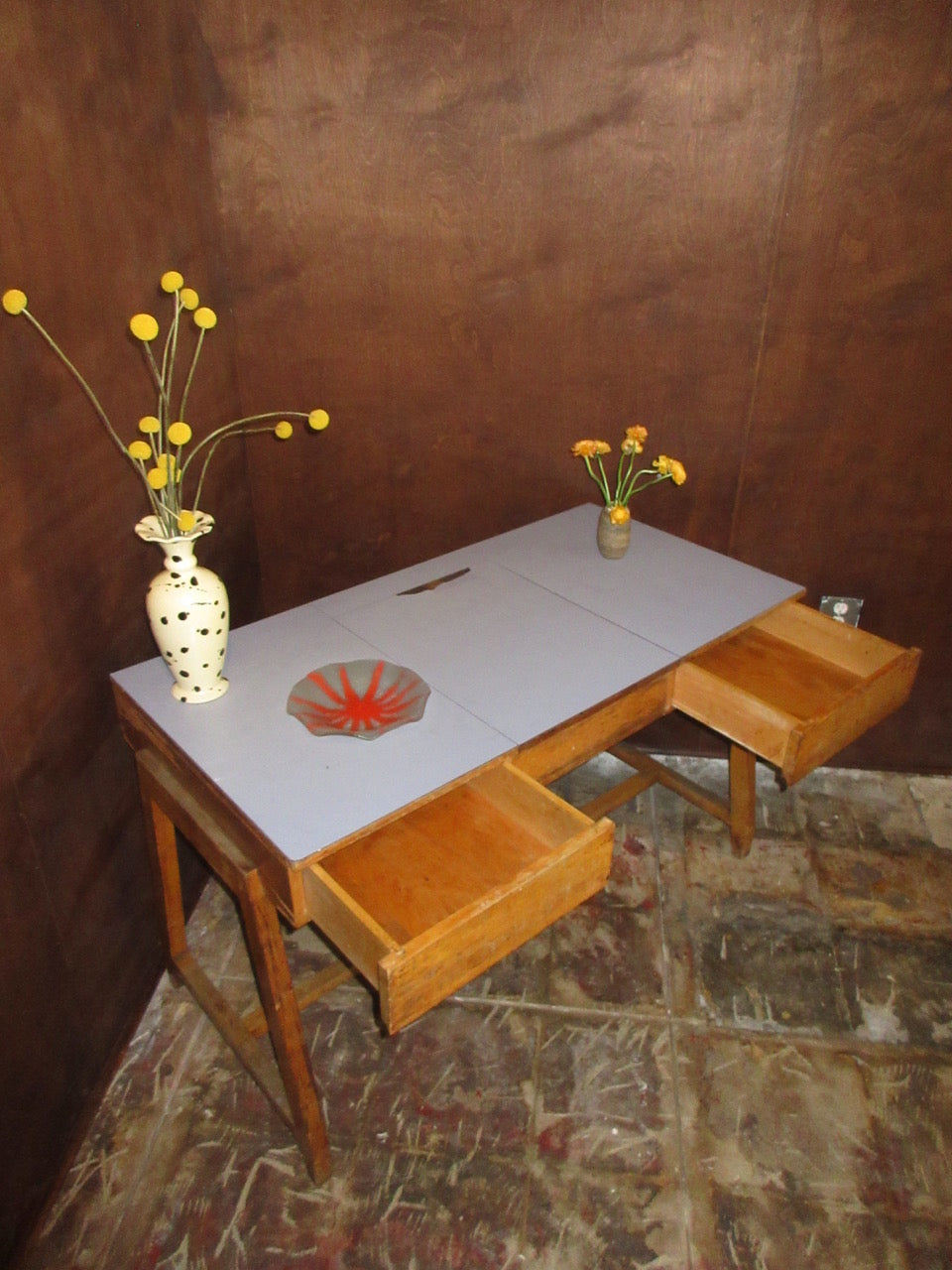 1950s Italian Solid Oak Writing Desk / Vanity