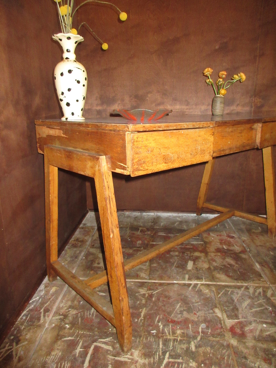1950s Italian Solid Oak Writing Desk / Vanity