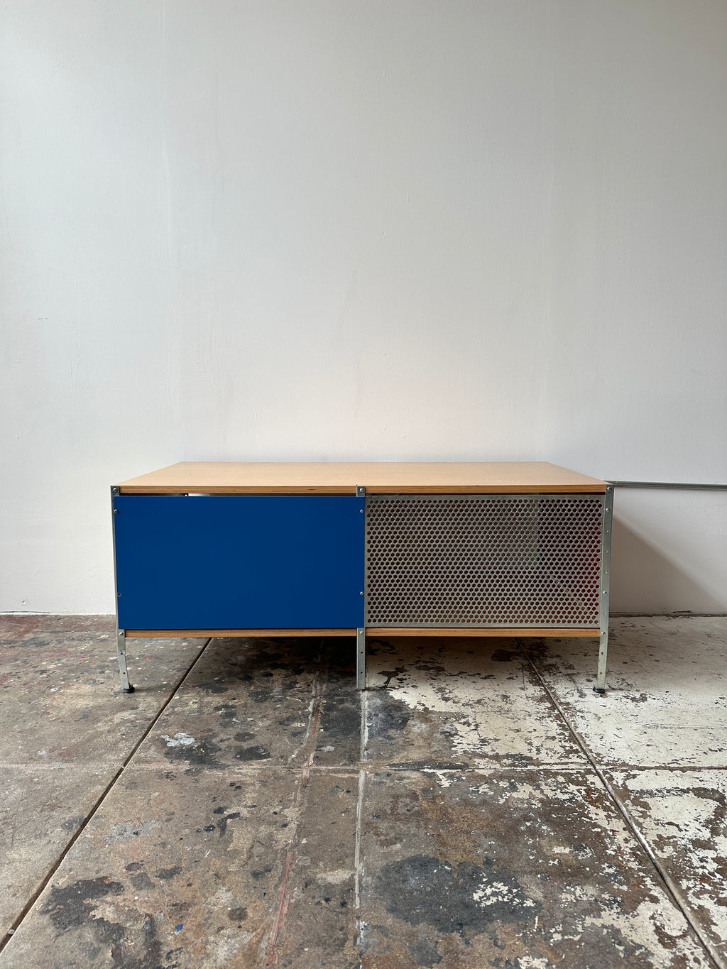 Eames Storage Unit 1x2