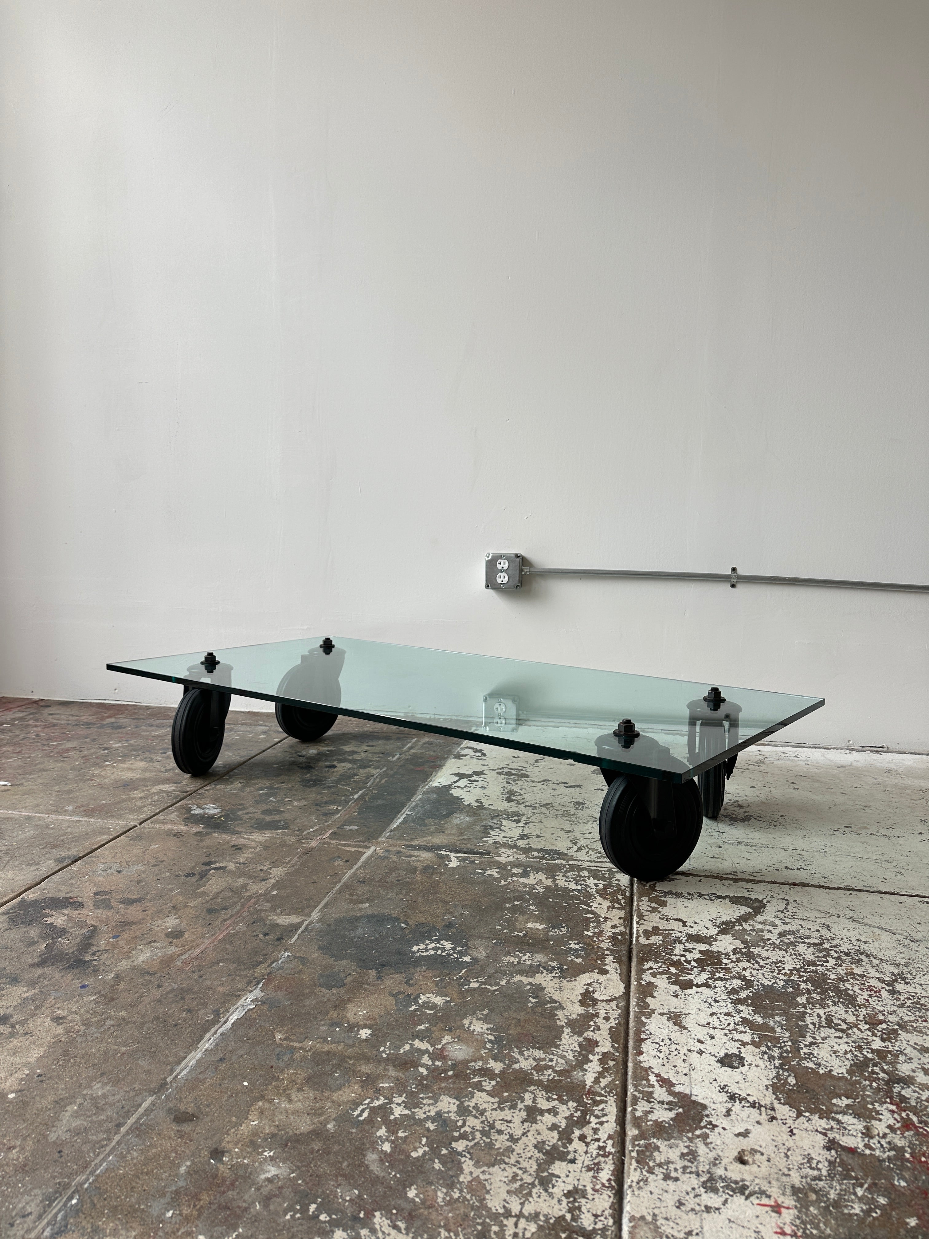 1980s Gae Aulenti Tavolo Con Ruote Coffee Table for Fontana Arte, Medium