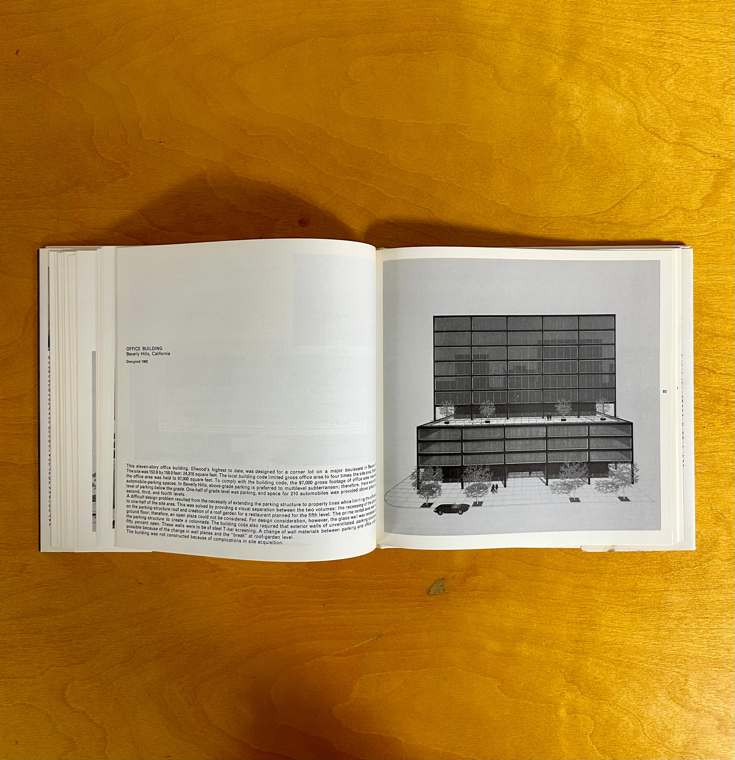 Craig Ellwood Architecture by Esther McCoy, 1997