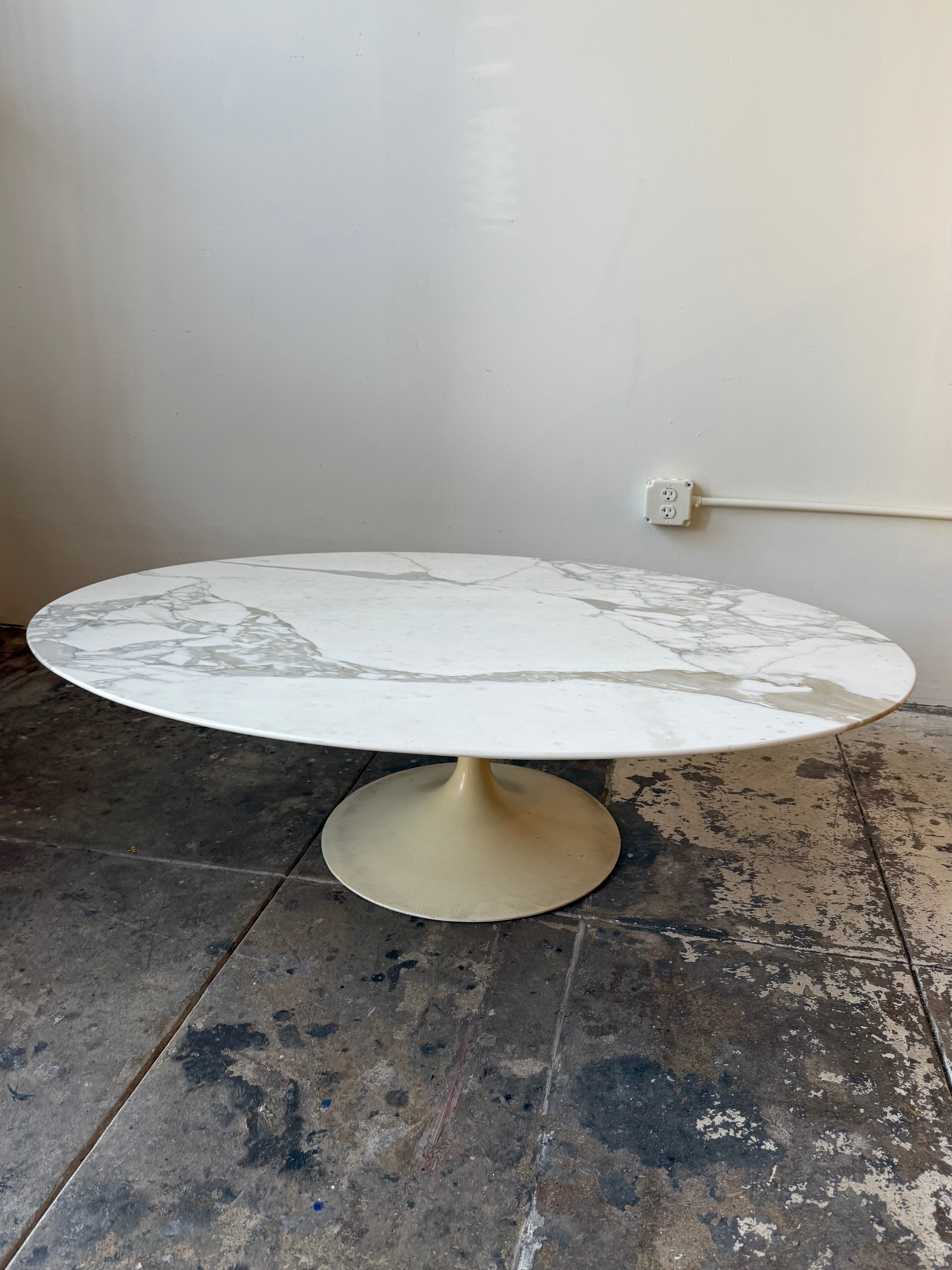 1950s Eero Saarinen Oval Marble Coffee Table for Knoll