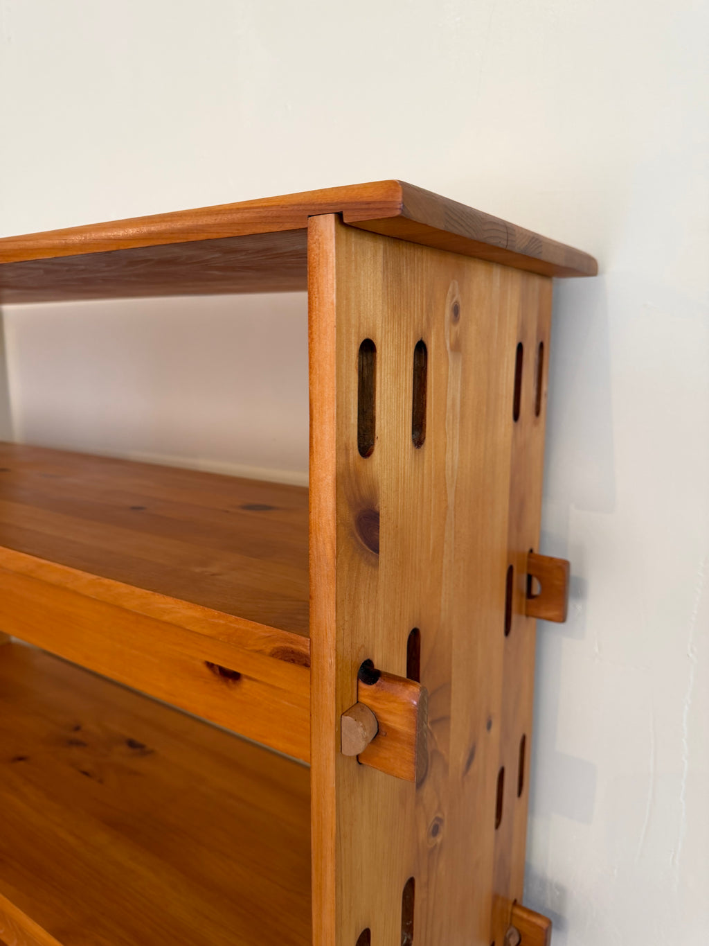 1970s Swedish Functionalist Modular Pine Shelving Unit with Wedge Joinery