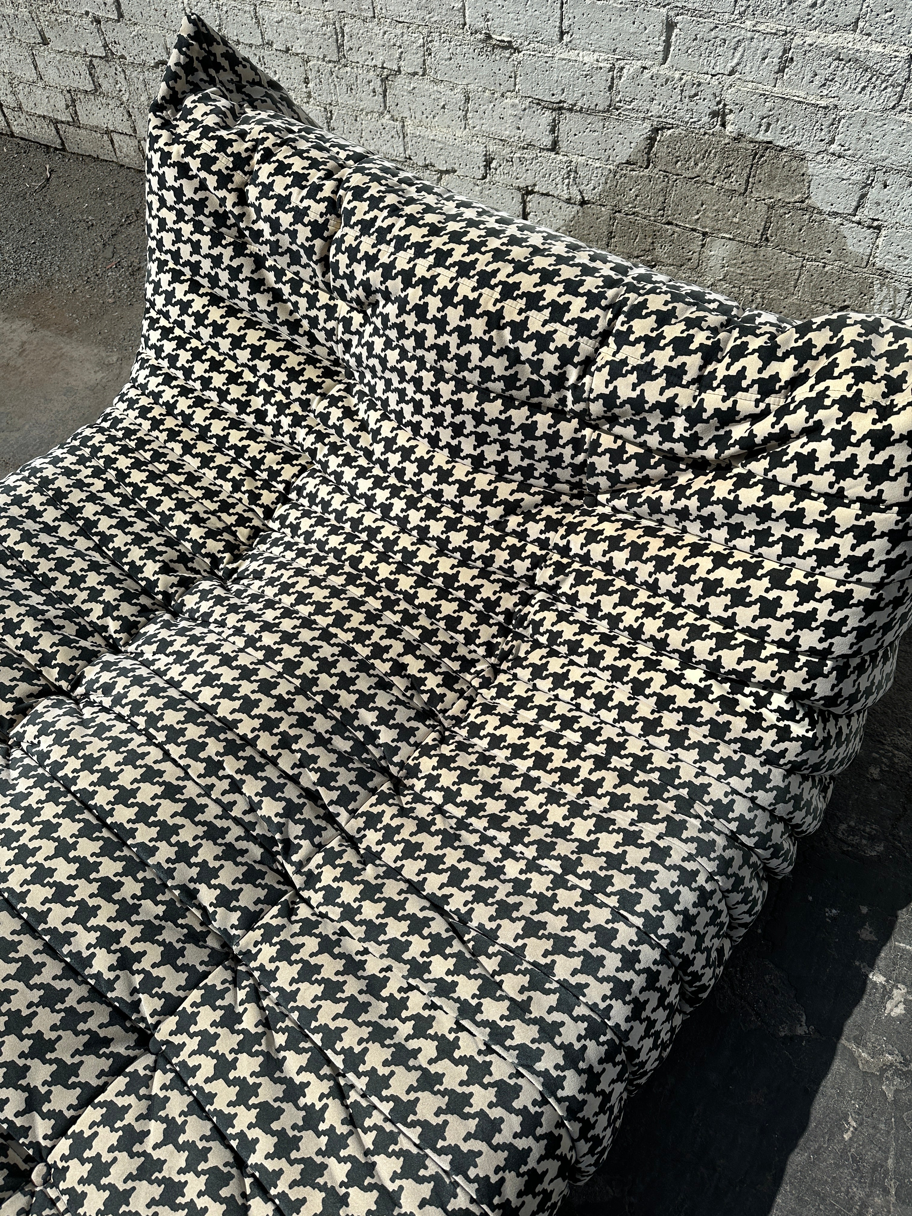 Ligne Roset Togo Lounge